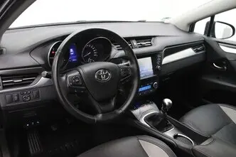Toyota Avensis, 1.6, 82 kW, diisel, manuaal, esivedu