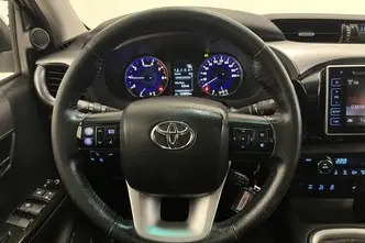 Toyota Hilux, 2.4, 110 kW, diesel, manual, four-wheel drive
