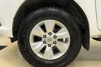 Toyota Hilux, 2.4, 110 kW, diesel, manual, four-wheel drive
