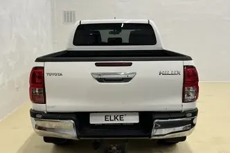 Toyota Hilux, 2.4, 110 kW, diesel, manual, four-wheel drive