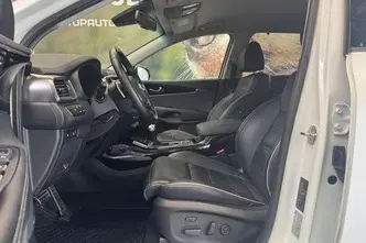 Kia Sorento, 2.0, 136 kW, дизель, автомат, полный привод