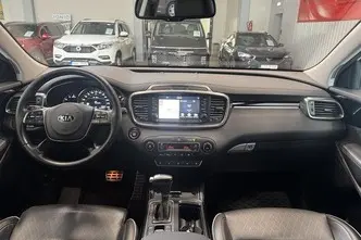 Kia Sorento, 2.0, 136 kW, дизель, автомат, полный привод