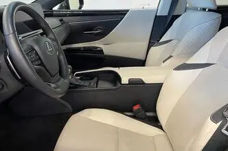 Lexus ES 300, 2.5, 131 kW, hübriid, automaat, esivedu