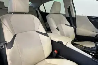 Lexus ES 300, 2.5, 131 kW, hübriid, automaat, esivedu
