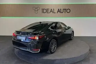 Lexus ES 300, 2.5, 131 kW, hybrid, automatic, front-wheel drive