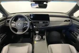 Lexus ES 300, 2.5, 131 kW, hybrid, automatic, front-wheel drive