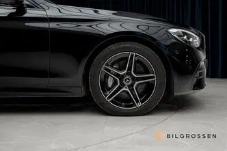 Mercedes-Benz E 300, 2.0, 225 kW, hübriid, automaat, nelikvedu