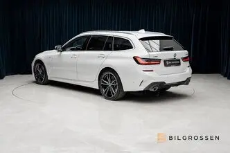 BMW 330, 2.0, 215 kW, гибрид, автомат, полный привод