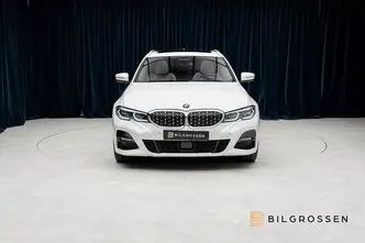 BMW 330, 2.0, 215 kW, гибрид, автомат, полный привод