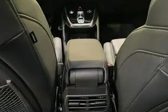 Audi Q4 e-tron, 77 kW, electric, automatic, four-wheel drive