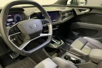 Audi Q4 e-tron, 77 kW, electric, automatic, four-wheel drive