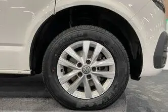 Volkswagen Caravelle, 2.0, 110 kW, дизель, автомат, передний привод