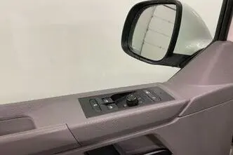 Volkswagen Caravelle, 2.0, 110 kW, дизель, автомат, передний привод