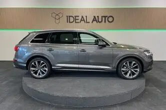 Audi Q7, 3.0, 210 kW, hybrid, automatic, four-wheel drive