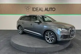 Audi Q7, 3.0, 210 kW, hybrid, automatic, four-wheel drive