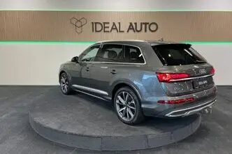 Audi Q7, 3.0, 210 kW, hybrid, automatic, four-wheel drive