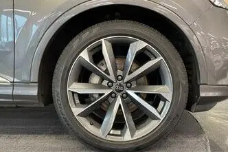 Audi Q7, 3.0, 210 kW, hybrid, automatic, four-wheel drive