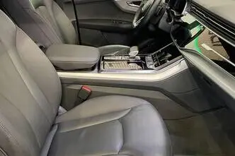 Audi Q7, 3.0, 210 kW, hybrid, automatic, four-wheel drive