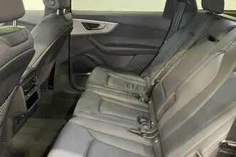 Audi Q7, 3.0, 210 kW, hybrid, automatic, four-wheel drive