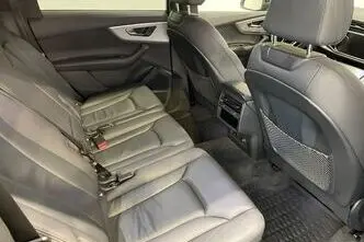 Audi Q7, 3.0, 210 kW, hybrid, automatic, four-wheel drive