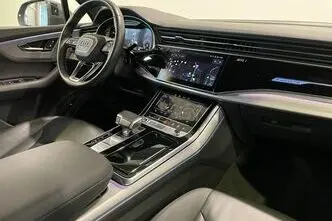 Audi Q7, 3.0, 210 kW, hybrid, automatic, four-wheel drive