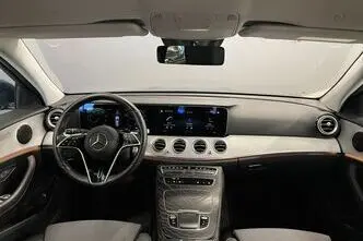 Mercedes-Benz E 300, 2.0, 143 kW, hybrid, automatic, rear-wheel drive