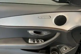Mercedes-Benz E 300, 2.0, 143 kW, hybrid, automatic, rear-wheel drive