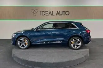 Audi e-tron, 158 kW, electric, automatic, four-wheel drive