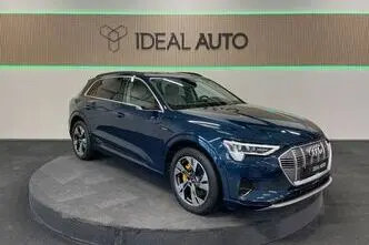 Audi e-tron, 158 kW, electric, automatic, four-wheel drive