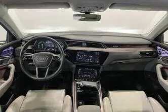 Audi e-tron, 158 kW, electric, automatic, four-wheel drive