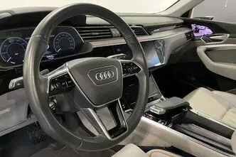 Audi e-tron, 158 kW, electric, automatic, four-wheel drive