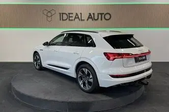 Audi e-tron, 158 kW, электричество, автомат, полный привод