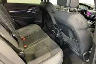 Audi e-tron, 158 kW, электричество, автомат, полный привод