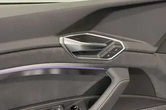 Audi e-tron, 158 kW, электричество, автомат, полный привод