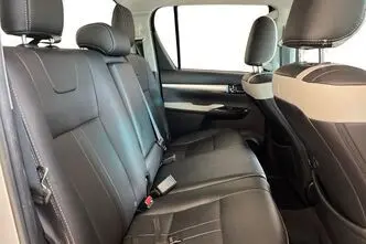 Toyota Hilux, 2.4, 110 kW, diisel, automaat, nelikvedu