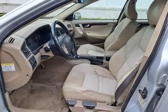 Volvo V70, 2.4, 120 kW, diisel, automaat, esivedu