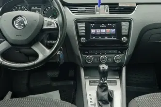 Škoda Octavia, 1.6, 77 kW, diisel, automaat, esivedu
