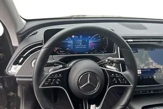 Mercedes-Benz E 220, 2.0, 145 kW, hybrid, automatic, four-wheel drive