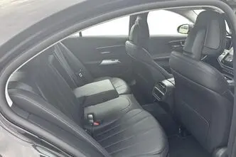 Mercedes-Benz E 220, 2.0, 145 kW, hybrid, automatic, four-wheel drive