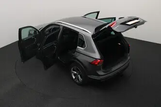 Volkswagen Tiguan, 1.4, 92 kW, petrol, manual, front-wheel drive