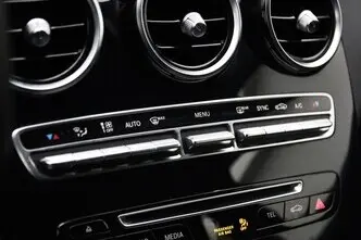 Mercedes-Benz C 200, 2.1, 100 kW, дизель, автомат, задний привод