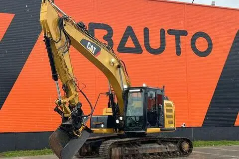 Caterpillar 320 E, 113 kW, diesel