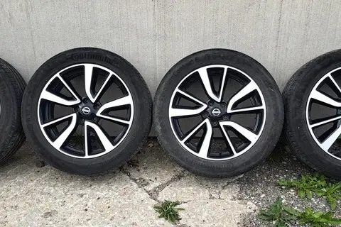 Used alloy wheel+summer tire 225R19, Nissan