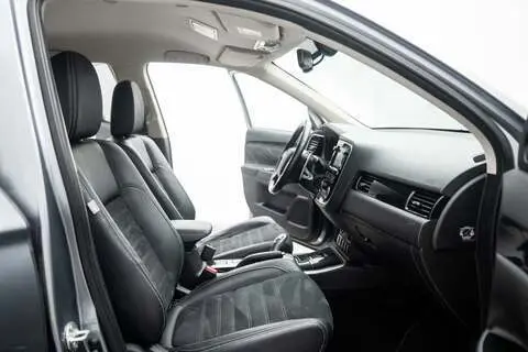 Mitsubishi Outlander, 2015, 2.0, 149 kW, автомат, полный привод