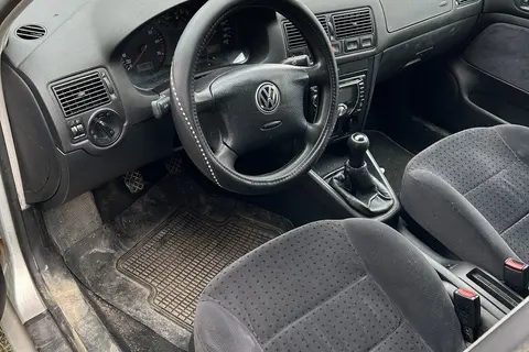 Volkswagen Golf, 1998, 1.6, 74 kW, bensiin, manuaal, esivedu