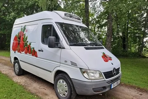 Mercedes-Benz Sprinter, 2004, 2.1, 60 kW, diesel, rear-wheel drive