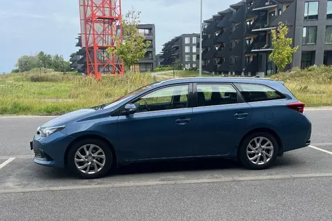Toyota Auris, 2016, 1.6, 97 kW, petrol, manual, front-wheel drive