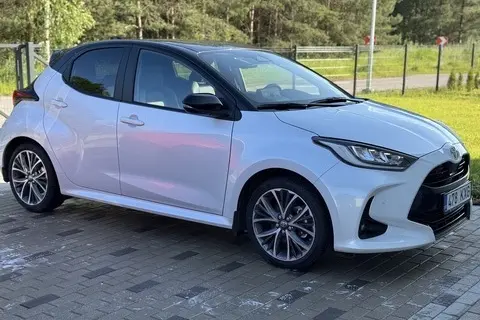 Toyota Yaris, 2024, 1.5, 68 kW, hybrid p+e, automatic, front-wheel drive