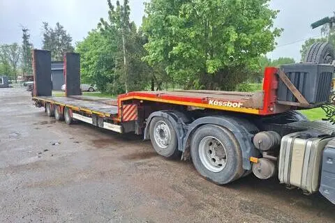 Kässbohrer 3-axel Lowbed + RAMPS, 2020