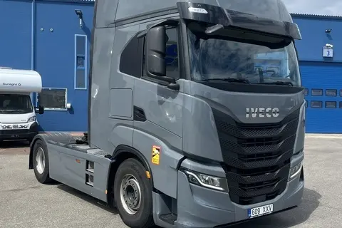 Iveco S-Way, 2020, 12.9, 419 kW, дизель, механическая, задний привод